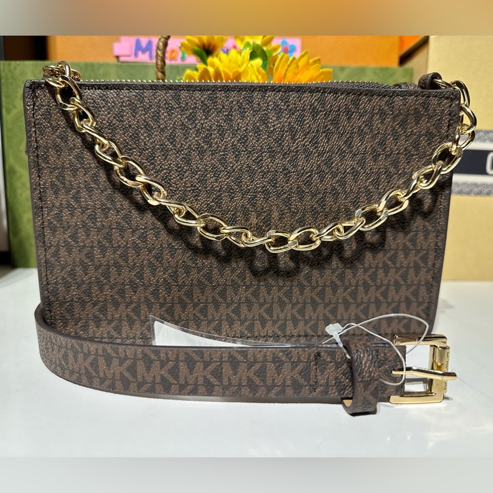 🆕MICHAEL KORS Large BELT BAG - Picture 2 of 10